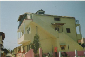 Отель Adriana Saina Apartments  Агиос Георгиос